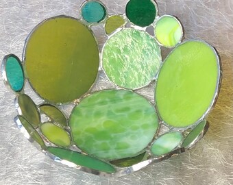 Beautiful stained glass decorative bowl