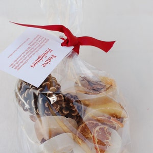 Bag of 8 Festive Firelighters