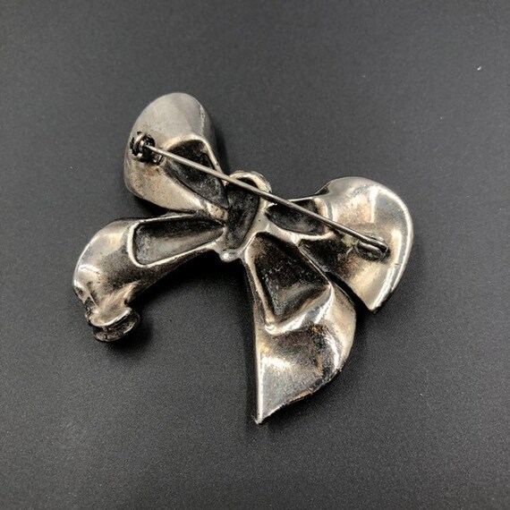 Victorian Bow Brooch, Embossed Silver Ribbon Bow Brooch, Vintage 1940s  Brooch, Retro Forties Bow 