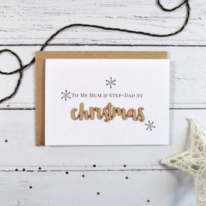 Alla mia mamma e al mio patrigno a Natale, biglietto di auguri in legno con parole