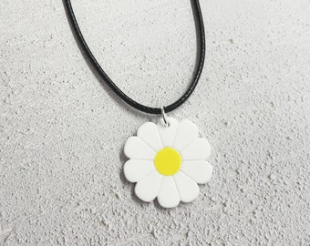 Daisy Acrylic Necklace