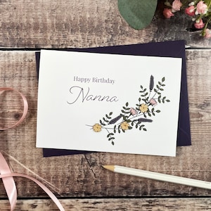 Happy Birthday Nanna botanische Holzkarte