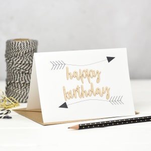 Carte mots en bois flèches joyeux anniversaire