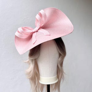 Pink straw fascinator pink straw disk hatinator races ladies day hatinator baby pink fascinator wedding guest fascinator for women hat