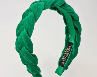 Emerald green wedding guest headband, green fascinator alternative for women, green velvet headband for women uk