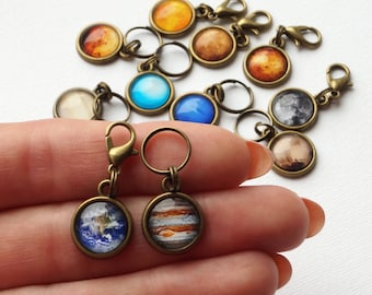 Stitch Markers, 1 PC Zipper pull charm Planets, Solar System Knitting Markers, Gift for Mom Grandma, Space Crochet Markers, Gift for Knitter