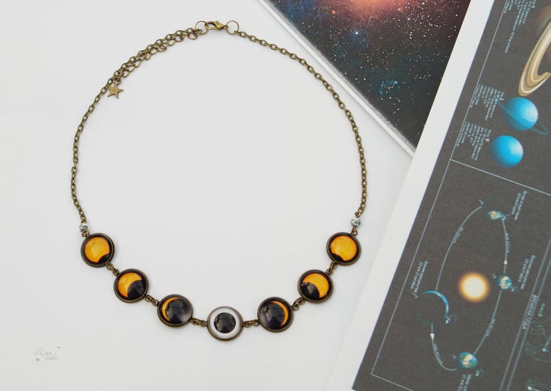 Talis Chains Solar Eclipse pendant necklace main image 0