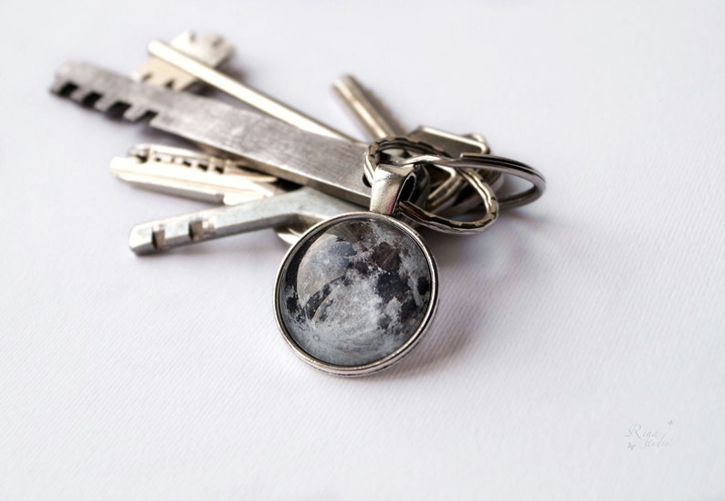 Full Moon Key Chain, Planet Keychain, Galaxy Space Key-chain, Space jewelry, Grey Moon Keychain for Men, Gift for Husband, Gift for Father image 1