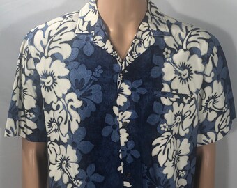 Vintage Royal Creations Hawaiian shirt blue and white short sleeve buttondown shirt fits L Large