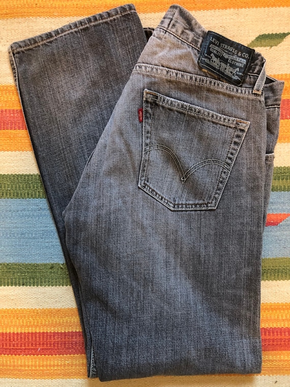 Vintage Levis 514 Highwaisted Slim Straight Faded 