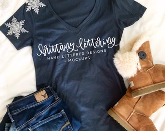 Siguiente Nivel 1540 Ideal V camiseta en azul marino flat lay // Otoño Flat Lay // Winter Flat Lay // Estilo Flat Lay