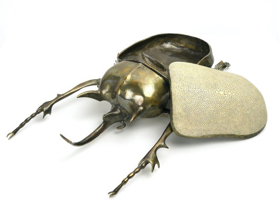 Japanese Patinated Bronze Rhinoceros Beetle with Opening Back Japanese Patinated Bronze Rhinoceros Beetle with Opening Back