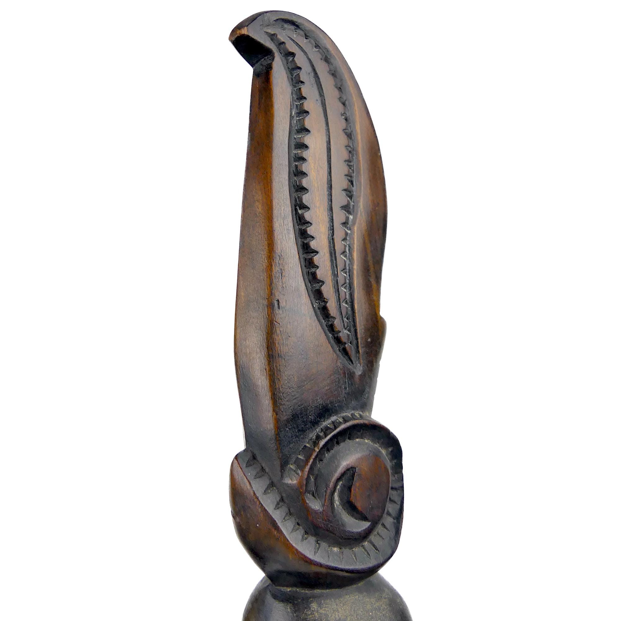 ヴィンテージのモアイ像（カバカバ）：ラパ・ヌイ、イースター島