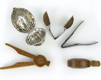 Lot de 5 casse-noix casse-noisettes anciens en métal et bois – XIXe/ XXe – Artisanat français