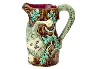 Green monkey pitcher in slip from the earthenware factory of Orchies - Y3 - Folk art - 19th century - France - Collectible earthenware