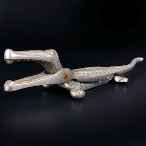 Crocodile nutcracker antique nutcracker in cast aluminum - Late 19th / Early 20th century - Tableware