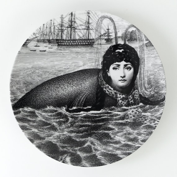 Tema E Variazioni Plate N 195 by Piero Fornasetti in Its 