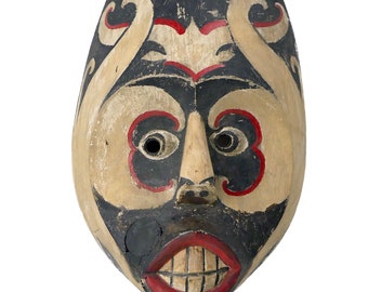 Large Dayak mask in polychrome light wood - Borneo - Indonesia - Ethnic collection - Primitive art - Tribal art