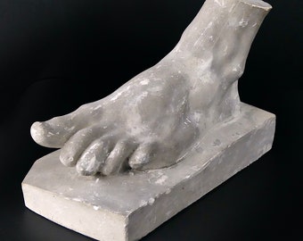 Large cast of an old foot in patinated plaster - Anatomical study in antique style - Object of curiosity