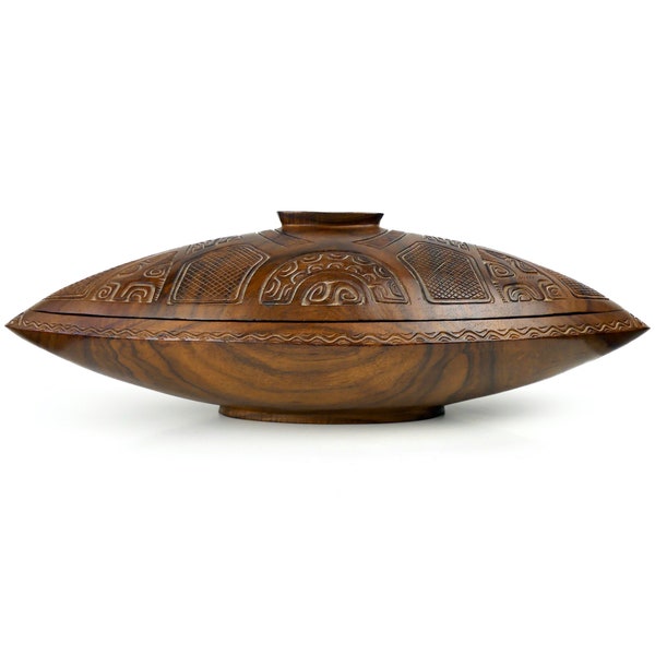 Large Marquesan Umete dish and lid carved with traditional motifs and Marquesan crosses - Marquesan Art - Polynesia - Pacific Culture