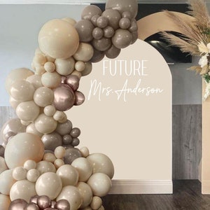 Future Mrs Bridal Shower Decal - The Future Mrs - Miss to Mrs Sticker for Balloon Arch - Personalized Bridal Shower - Engagement Party