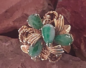 18k Yellow Gold Ladies Jade Ring