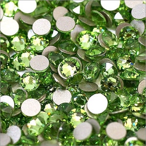 Peridot (214) Swarovski 2058 Xilion/ New 2088 Xirius Crystal Flatback No-Hotfix Round Rhinestones (ss5-ss34) Nail Art