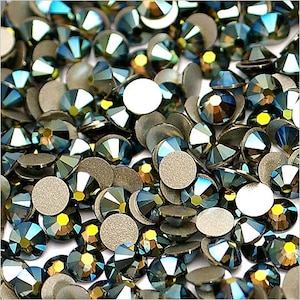 Crystal Iridescent Green (001IRIG) Swarovski 2058 Xilion/ New 2088 Xirius Crystal Flatback No-Hotfix Rhinestones (ss5-ss34) Nail Art