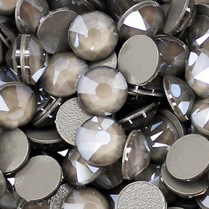 Crystal Dark Grey (001L111S) Swarovski New 2088 Xirius Crystal Flatback No-Hotfix Round Rhinestones (ss12-ss30) Nail Art **NEW COLOR**