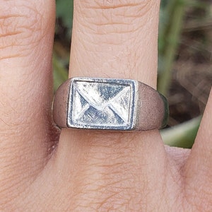 Anillo de sello de cera con letras