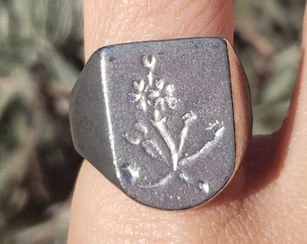 Venus flytrap flower wax seal signet ring