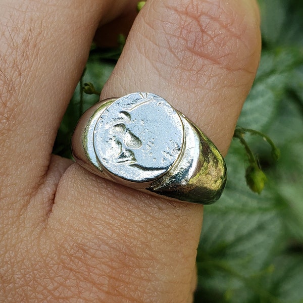 Crescent moon face wax seal signet ring