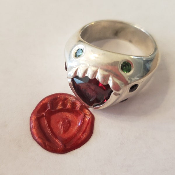 Strawberry garnet silver ring