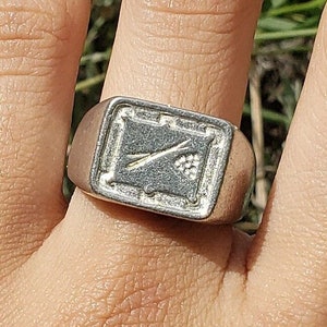 Pool table wax seal signet ring