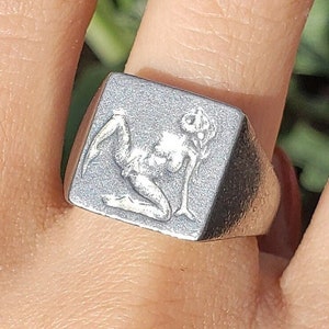 Jilling self love wax seal signet ring