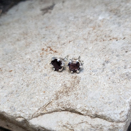 Emerald authentic cut purple spinel studs