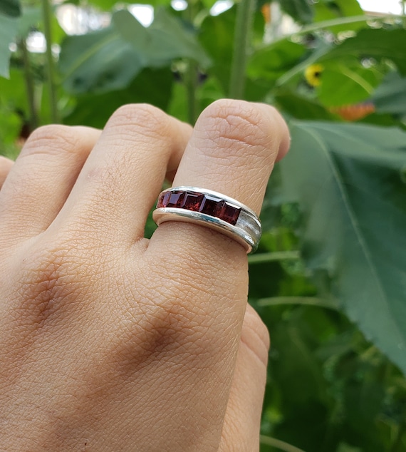 5 Stone Garnet Channel Ring Etsy Denmark