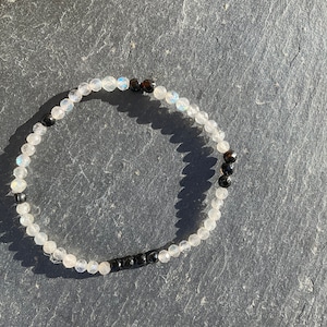 Labradorite and Onyx Bracelet, Therapeutic. gift for man, gift for couple,