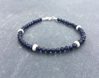 Blaues Zirkonia-Armband, Freundschaftsarmband, stapelbares Armband, Frauenarmband, Geschenk für sie,