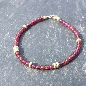 Garnet beads bracelet