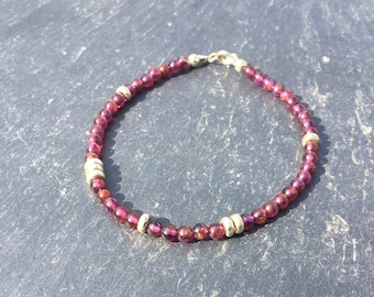 Garnet perles bracelet