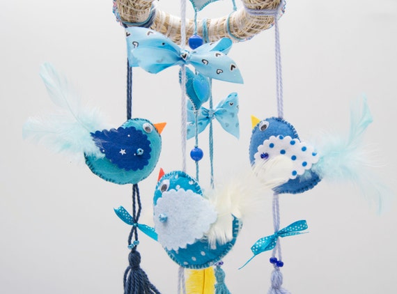 wall mounted baby mobile