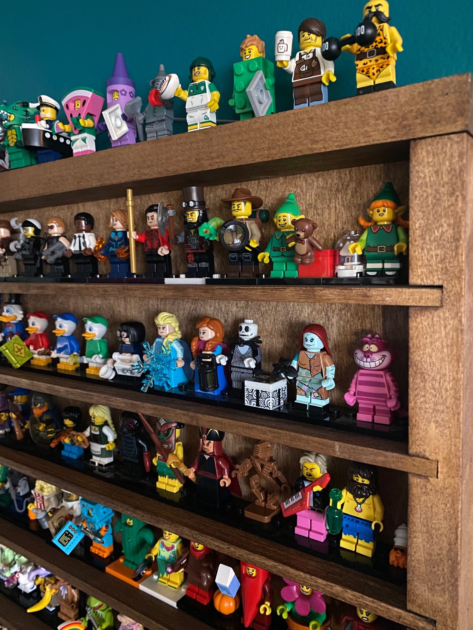 80 LEGO Minifigures Desktop Display Case