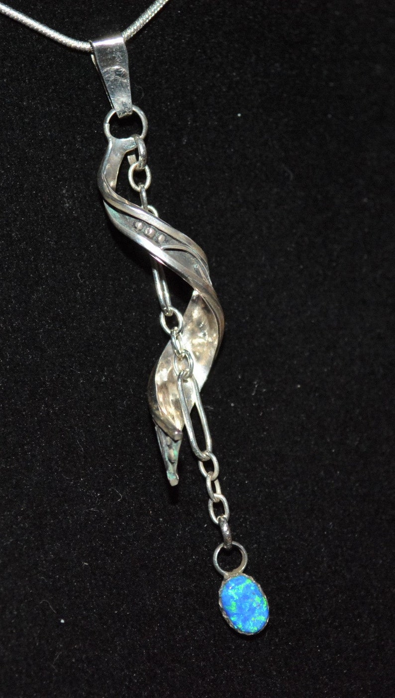 Necklace Sterling Silver Twist Berry Filigree with Fire blue opal Native American Navajo G Booque