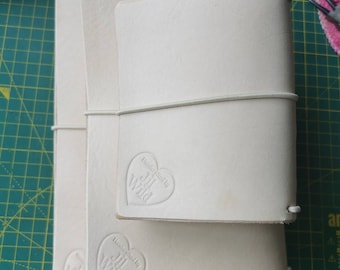 Buttermilk Natural Undyed Travellers Notebook.