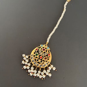 Hyderabadi jewelry, Hyderabadi jewellery, Hyderabadi choker, Hyderabadi tikka, Hyderabadi earrings, jadau jewelry, Hyderabadi pearls, Adaa