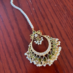 Hyderabadi jewelry, Hyderabadi jewellery, Hyderabadi choker, Hyderabadi tikka, Hyderabadi earrings, jadau jewelry, Hyderabadi pearls, Adaa