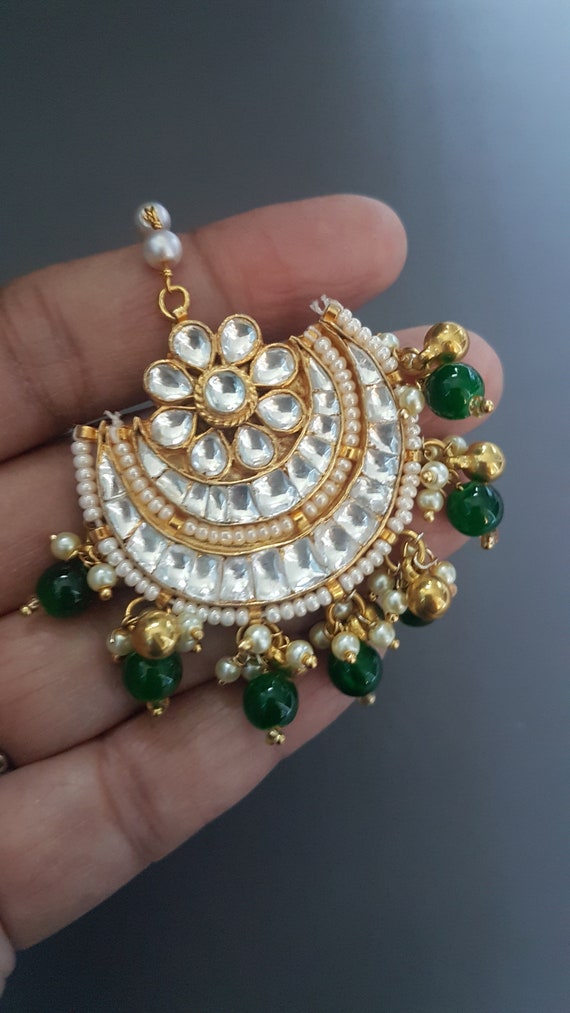 Sabyasachi tikka, Sabyasachi jewelry, maang tikka, pachi Kundan, Sabyasachi  inspired, Indian jewelry, kundan jewelry, pink, ahmedabadi,TKU01