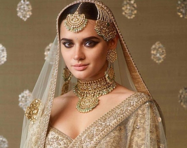 Sabyasachi choker best sale price