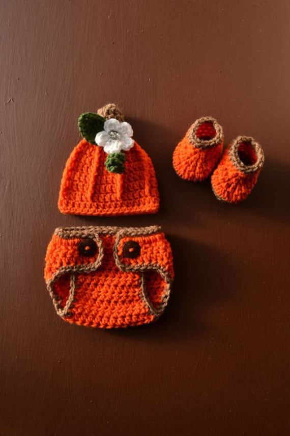Newborn crochet pumpkin outfit sale